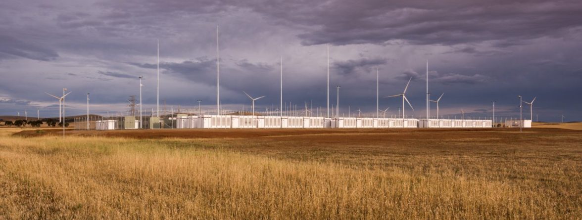 energy forecast - wind and solar farm