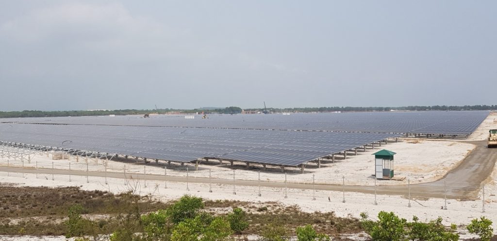 Vietnam Solar Farm regen solar